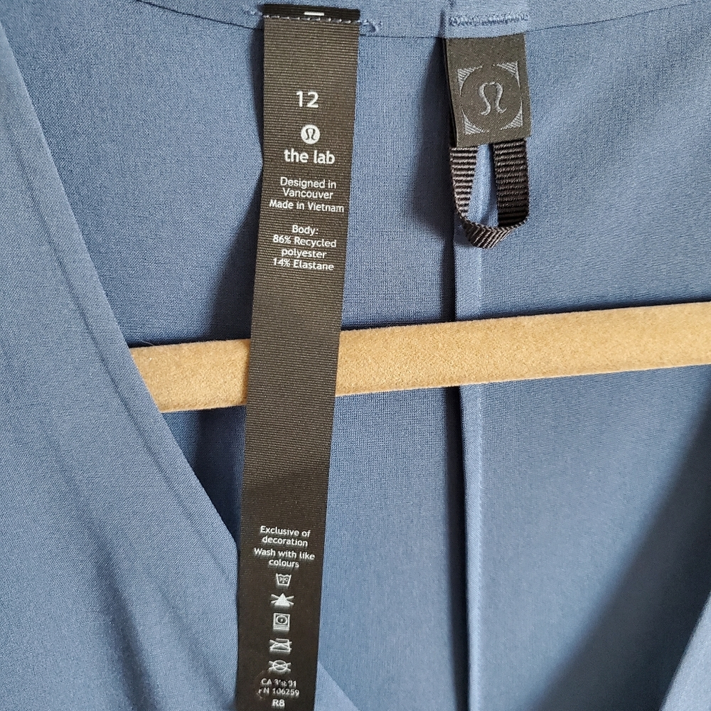 NEW Lululemon LAB Vindur Onesie, size 12 - Picture 5 of 10